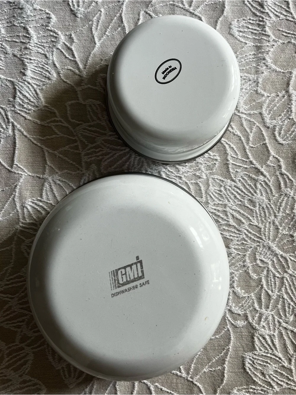 Vintage set enamel